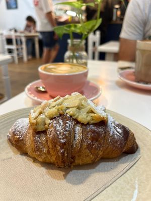  at Let It Bloom in Valencia