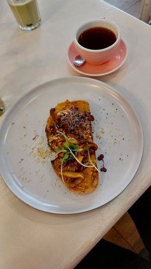  at Let It Bloom in Valencia