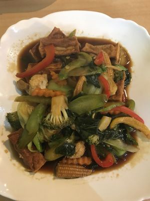 Braised tofu and veges  at Sunflower Thai Vegetarian Restaurant in Auckland