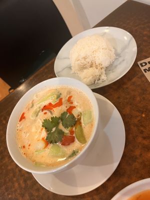 Tom kha 🤤  at Sunflower Thai Vegetarian Restaurant in Auckland
