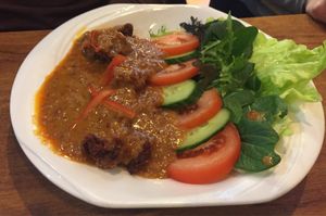 peanut chicken at Sunflower Thai Vegetarian Restaurant in Auckland