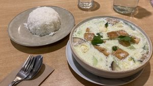 Green curry with tofu and rice   #Veganuary at Sunflower Thai Vegetarian Restaurant in Auckland