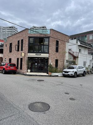 Vista desde fueraa  at Nibble - Nibeul in Busan