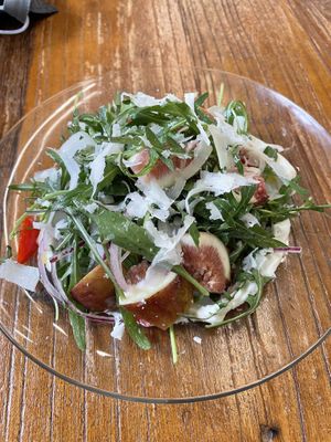 Seasonal salad  at Nibble - Nibeul in Busan