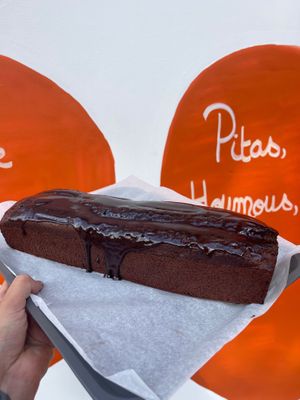 Vegan et sans gluten cake au chocolat !  at Yafel in Marseille