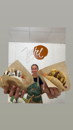 Pita Yafel et pita Vegan at Yafel in Marseille