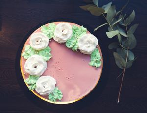 В Джаганнате можно заказать целиковый торт  at Jagannath na Maroseyka in Moscow