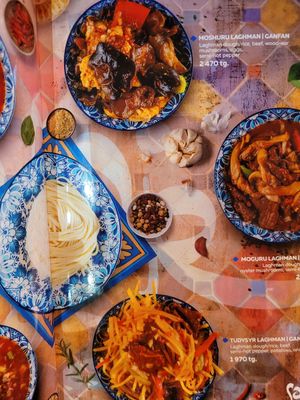 Moshuru lagman / ganfan can be made without beef (and probably egg) at Safar in Almaty