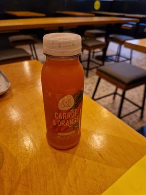 Carrots, ginger, orange at Umi Falafel - Dame St in Dublin