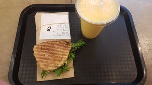 Sir Pesto & Pluto smoothie at Plants By Us in Helsinki