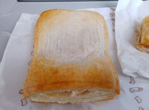 Vegan (non-Kurdish) pasty at Model Bakery in Blaenau Ffestiniog