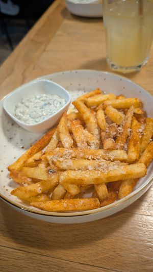  at Kruzhok in Yerevan