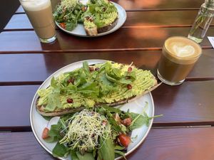 Avocado Brot und Cappuchino  at Cafe Meesa in Hamburg