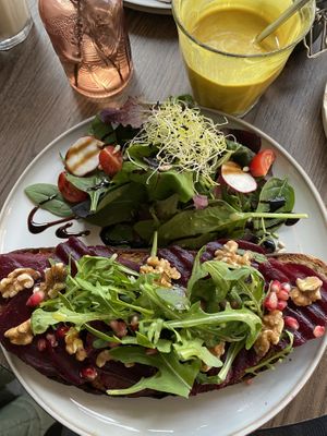 Beetroot Stulle and golden milk  at Cafe Meesa in Hamburg