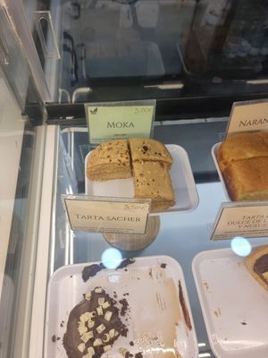 Vegan option with green label at Dulces Juana    in Tenerife