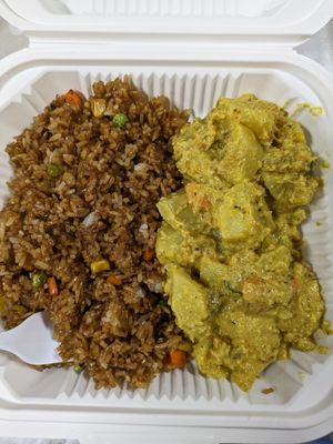 Rendang curry tofu at It's All Natural in Columbus