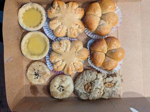 Lunar New years box #Veganuary at It's All Natural in Columbus