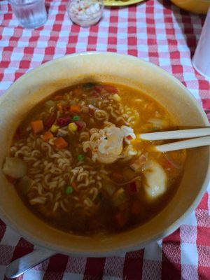 Spicy Rahmen con Dumpling (with egg) at Chai Asian Food in Coimbra