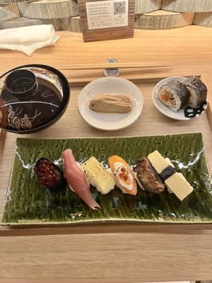 Vegan sushi set  at Shojin Sushi Minamo in Osaka