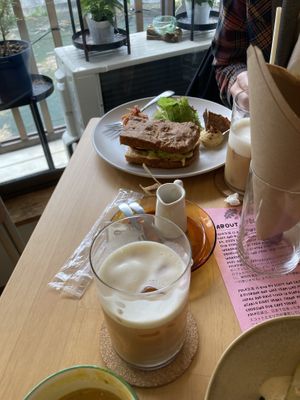 Sweet potato Rueben (back plate). The bread is so good.  at Folksaka in Osaka