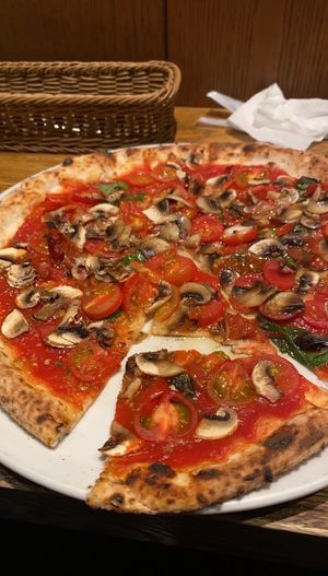 Marinara pizzaa  at Salvatore Cuomo & Bar Musashikoyama in Tokyo