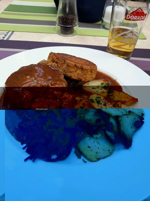 steak végétarien sauce champignon  at El Hidalgo in Tenerife