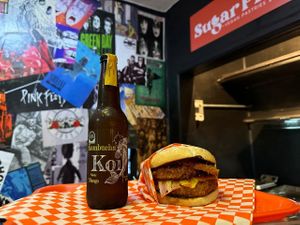 Hamburguesa vegana western at Sugar Planty in Mexico City