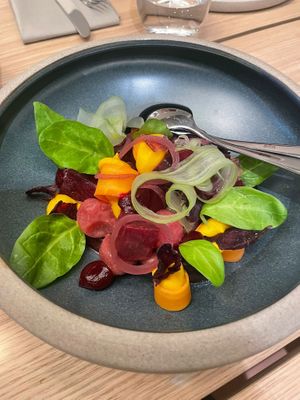 Salat von Randen, Karotten und Spinat at Restaurant Hedwig in Balgach