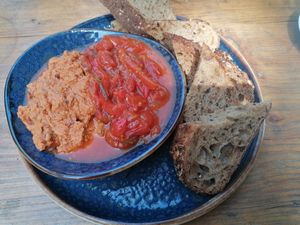 The hummus lunch platter (ommit egg). It was sooo good (and home made!) at Voscheheugte in Mantinge
