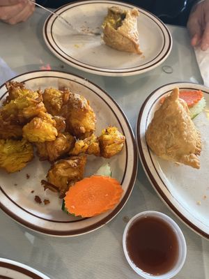 Bhajis and samosas  at Himalayan Restaurant in Big Bear Lake
