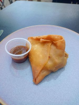 Samosa at Milton B - Cafétéria Urbaine in Montreal
