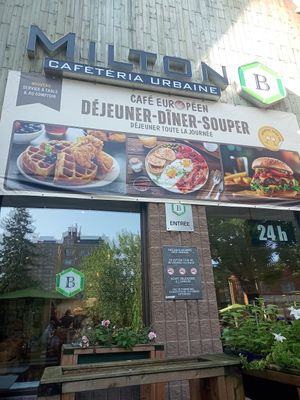 Outside at Milton B - Cafétéria Urbaine in Montreal