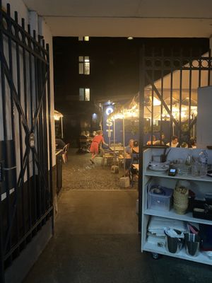 Outside sitting area in the back of the building   at Osmans Töchter in Berlin