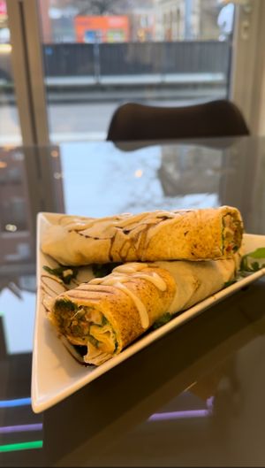 Falafel Sandwich in der Karlstraße 46b 76133 Karlsruhe 😍🌯  at Mezze Food & Drinks  in Karlsruhe