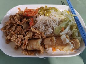 Fried Bee Hoon at YouSheng Vegetarian 祐生素食 in East Singapore