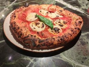 Vegan pepperoni pizza at 60 Seconds to Napoli  in Aachen