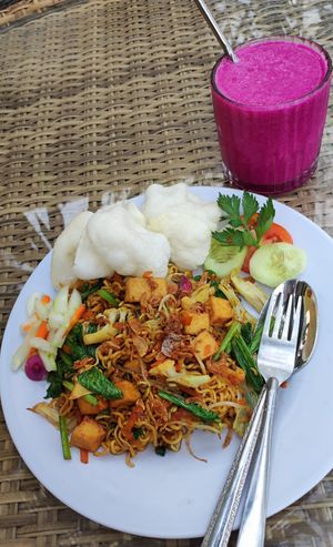 mie goreng at Los Gili in 