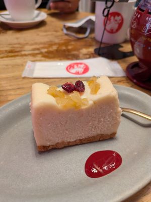  at Yamaneko Cafe in Onomichi