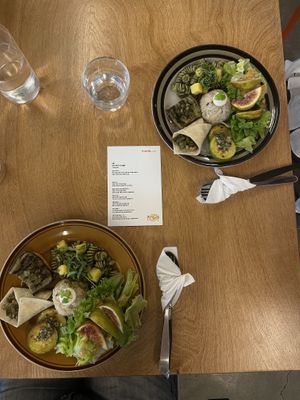 This is the seasonal plate.   at Mada Meal in Seoul