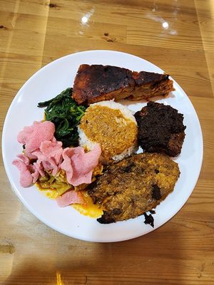 Nasi padang + rendang + ikan bakar + telur dadar at Padang Nusantara Vegetarian  in Jakarta