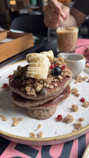 „Healthy Pancakes“, filling, but just „okay“ in taste   at Brunch Republic  in Udine