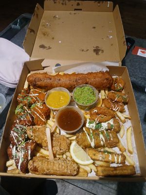 Munch box at Happy Fish at The Dog House in Edinburgh