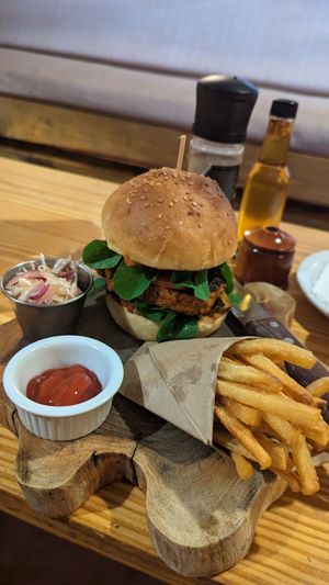 Jackfruit burger at Cafe Campestre in Ometepe