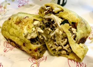 Bangkok bundle wrap at Wandr in Dubai