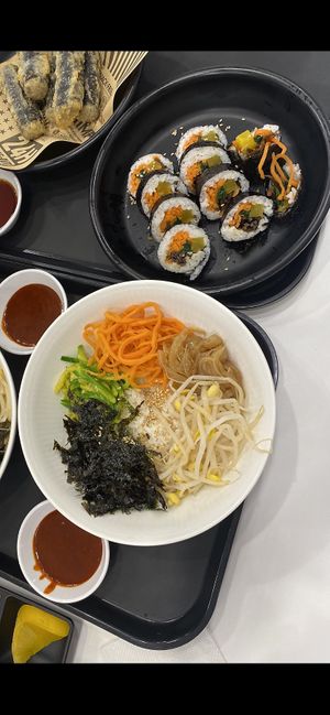 Bibimbap, Gimbap & fried seaweed with glass noodles   at Ssada Gimbap in Seoul