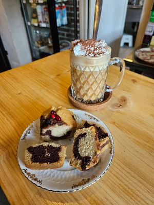 Cappuccino vegan at Kitschinette in Charroux