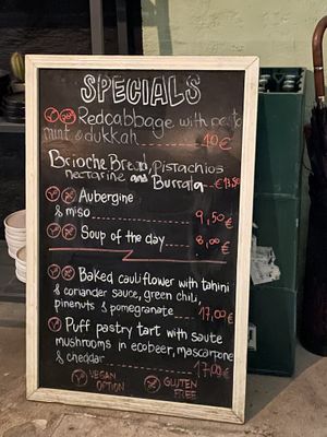 Vegan options. Ask for the ‘Specials'  at Sesamo in Barcelona