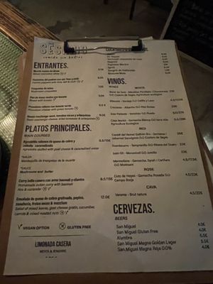 Regular dishes and drinks  at Sesamo in Barcelona