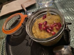 Chia, mango & granate  at Sesamo in Barcelona