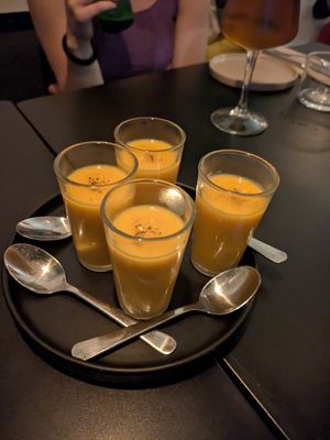 Starter (sweet potato and macadamia soup) at Sesamo in Barcelona